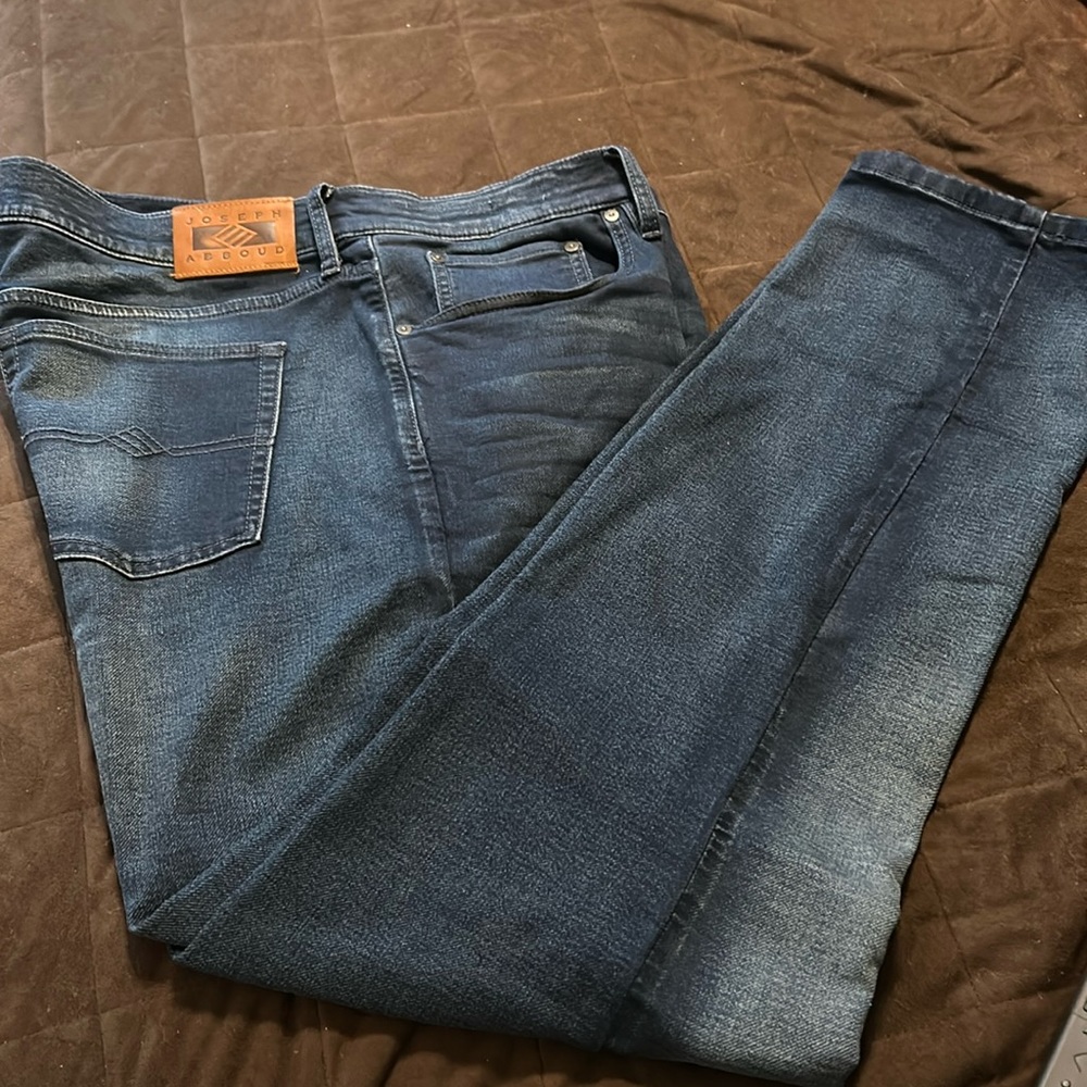 Men’s Vintage Slim Fit Faded Blue Jeans by Joseph Abboud